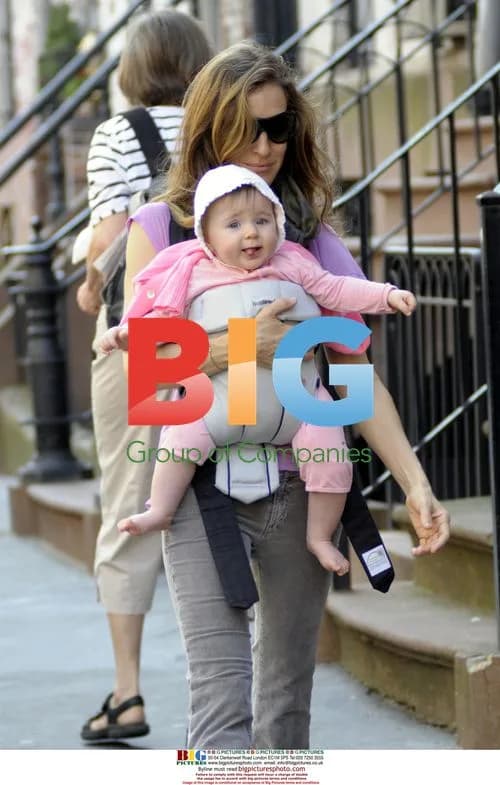 Sarah Jessica Parker and children in NYC