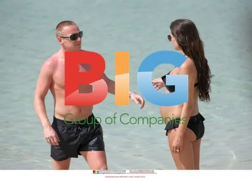 Danielle Lloyd and Jamie O'Hara at the Beach