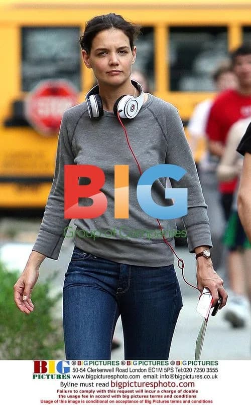 Katie Holmes on "Son of No One" Set