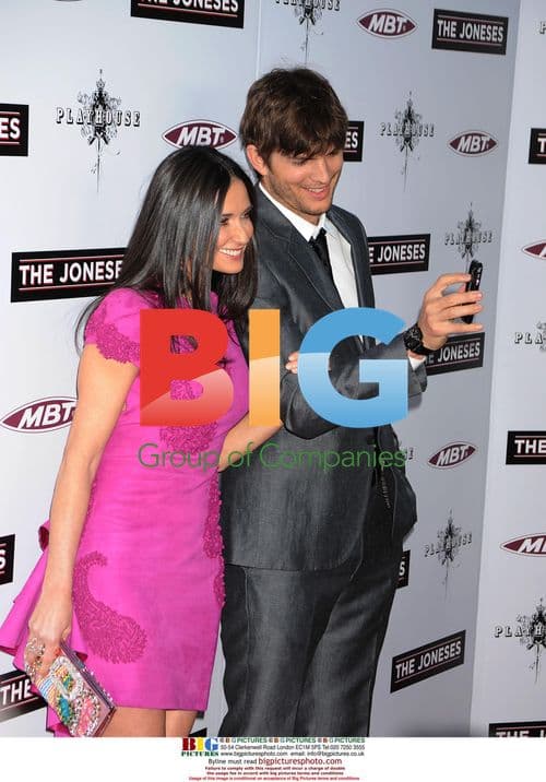 Demi Moore and Ashton Kutcher at 'The Joneses' Premiere