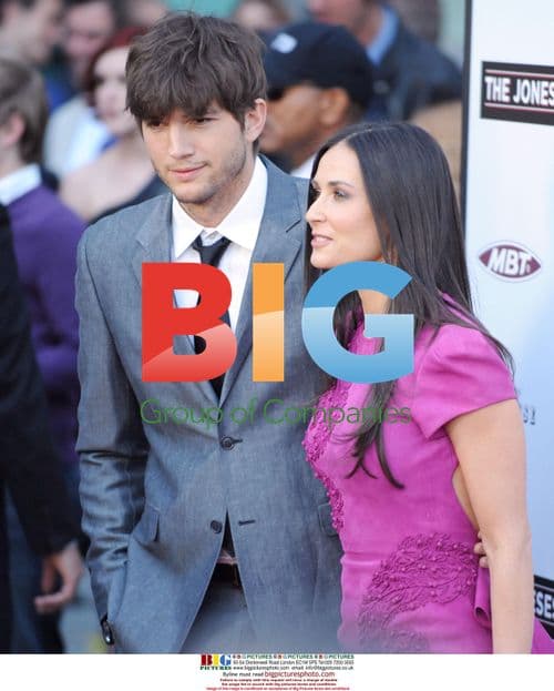 Demi Moore and Ashton Kutcher at 'The Joneses' Premiere
