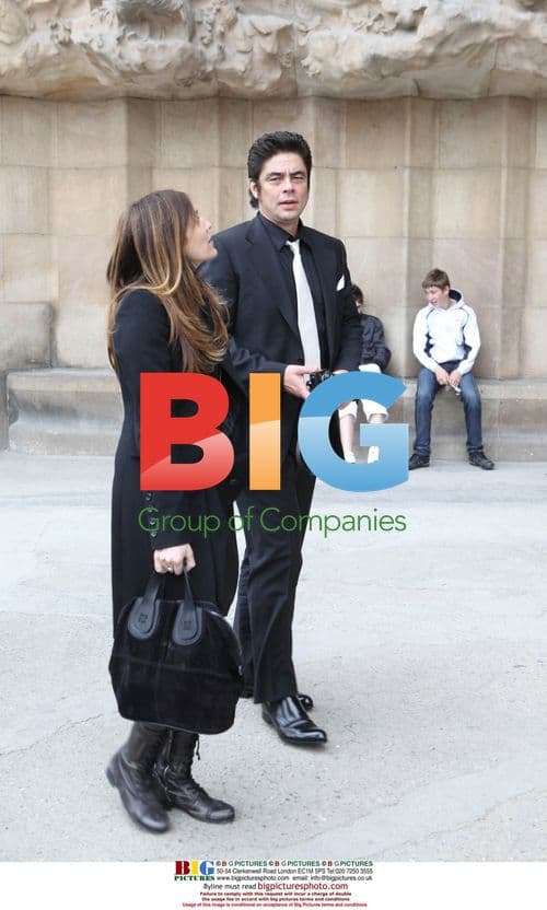 Benicio del Toro at La Sagrada Familia