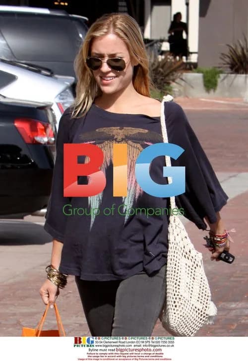 Kristin Cavallari Shopping in Malibu