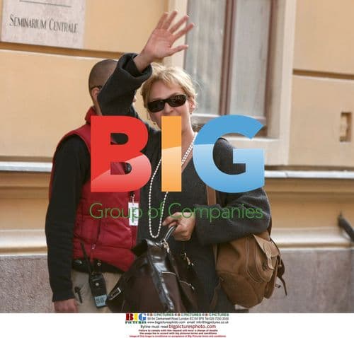 Uma Thurman on 'Bel Ami' set