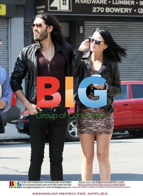 Katy Perry and Russell Brand Apartment Hunting in NYC