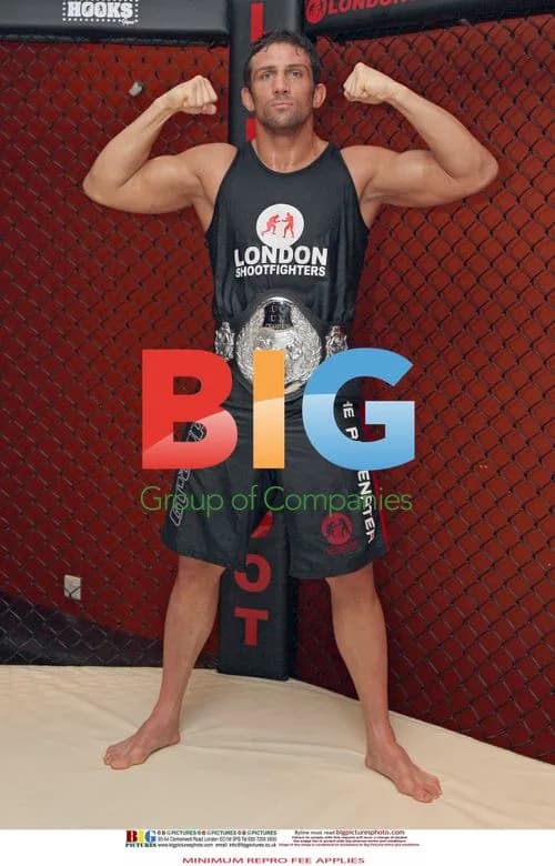 Alex Reid trains at London gym