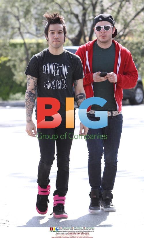 Pete Wentz's new pink shoes