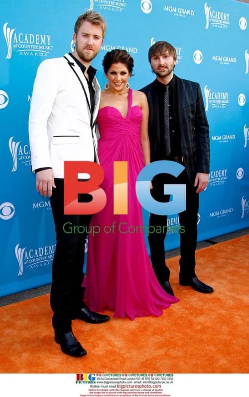Hillary Scott with Lady Antebellum at ACM Awards