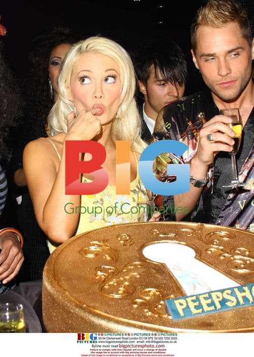 Holly Madison Peepshow 1-Year Anniversary