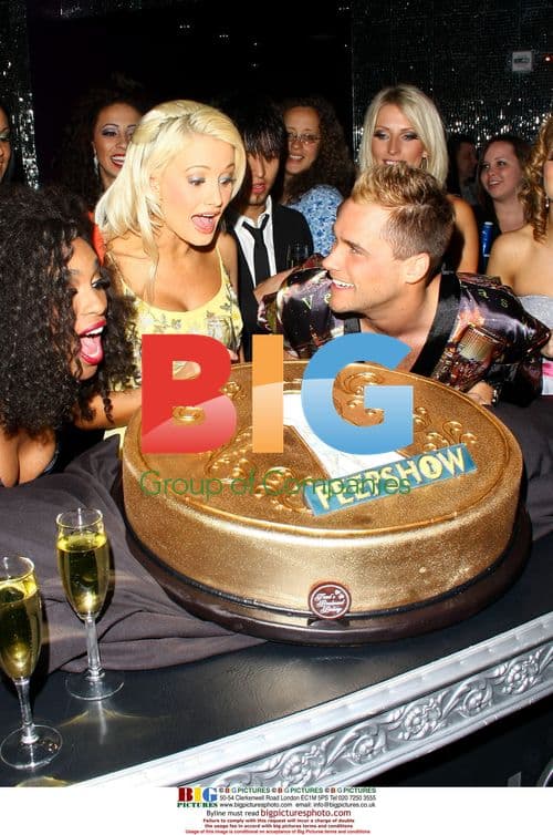 Holly Madison Celebrates PEEPSHOW Anniversary