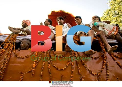 Hindu Devotees Bathe in Ganges