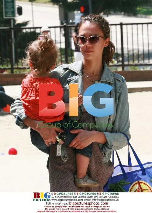 Jessica Alba and daughter at park
