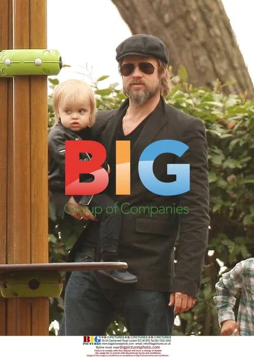 Brad Pitt with Kids at Park in Venice