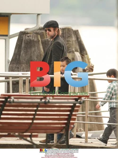 Brad Pitt and Kids at Park in Venice
