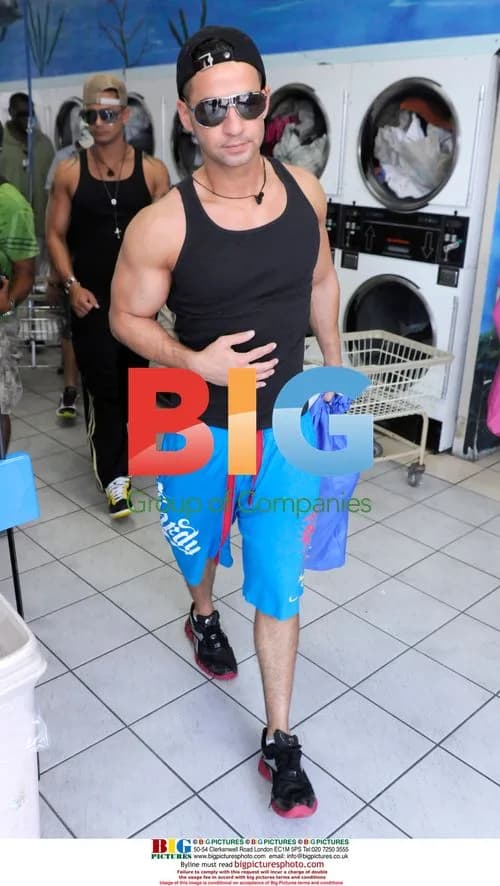 Jersey Shore Stars Spotted Doing Laundry