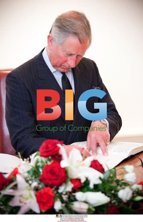 Prince Charles pays respect to Polish president