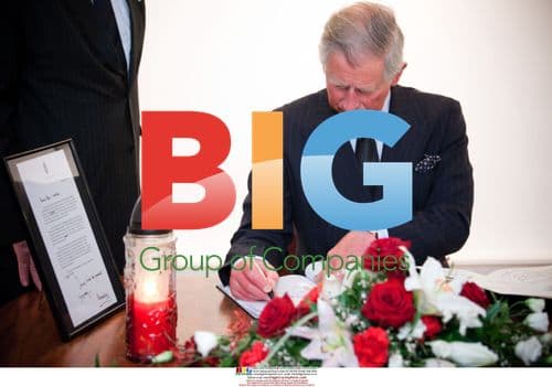 Prince Charles pays respects at Polish condolence book