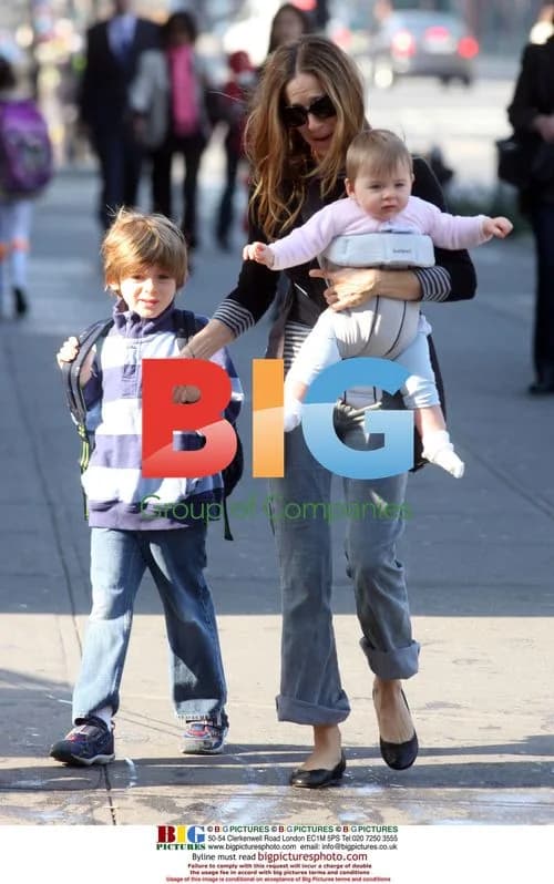 Sarah Jessica Parker walks son to school