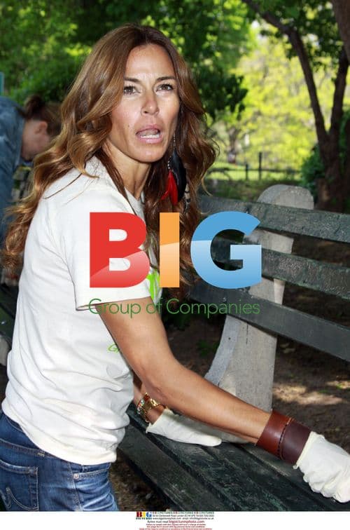 Kelly Killoren at NBC Universal Volunteer Project