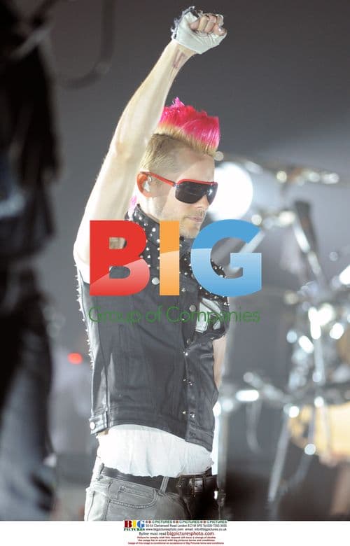 Jared Leto Performing with 30 Seconds to Mars