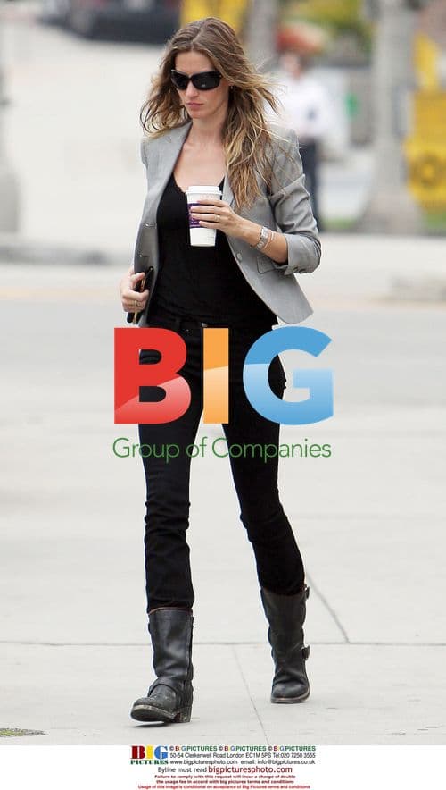 Gisele Bundchen grabs coffee in LA