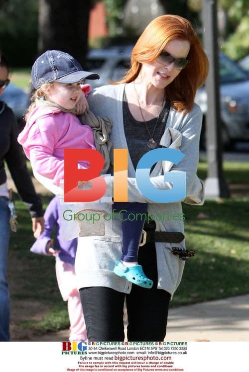 Marcia Cross with kids in Santa Monica