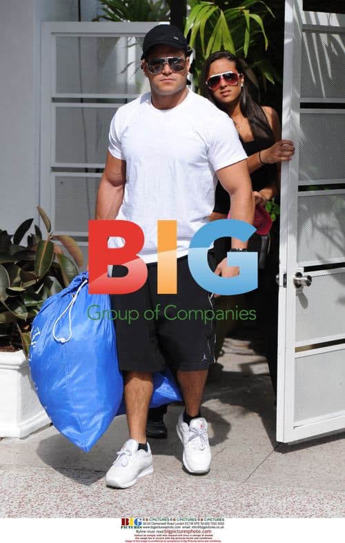 Ronnie and Sammi on Laundry Day