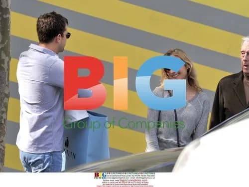 Diane Kurger and Joshua Jackson in Paris