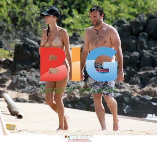 Alessandra Ambrosio's Hawaii Vacation