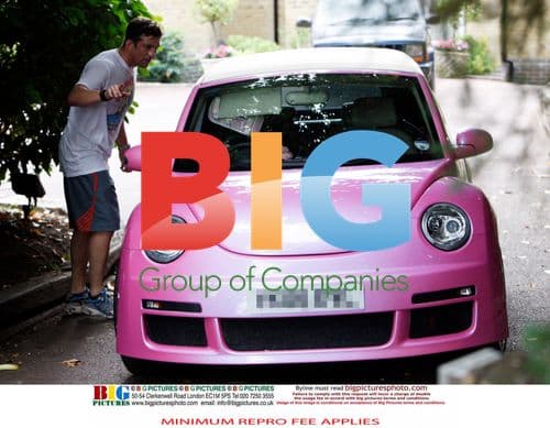 Alex Reid and Katie Price chat after jog