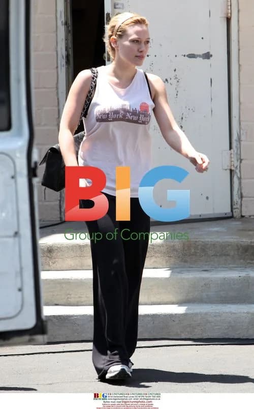 Hilary Duff Leaving Workout