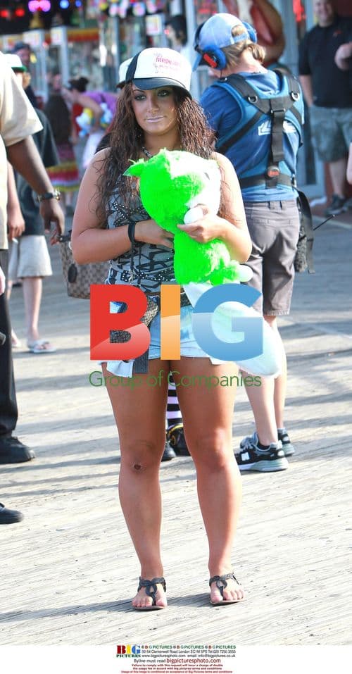 Snooki and Deena film 'Jersey Shore'