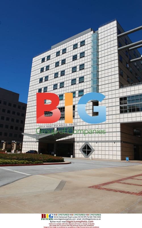 Lindsay Lohan Enters UCLA Rehab Facility