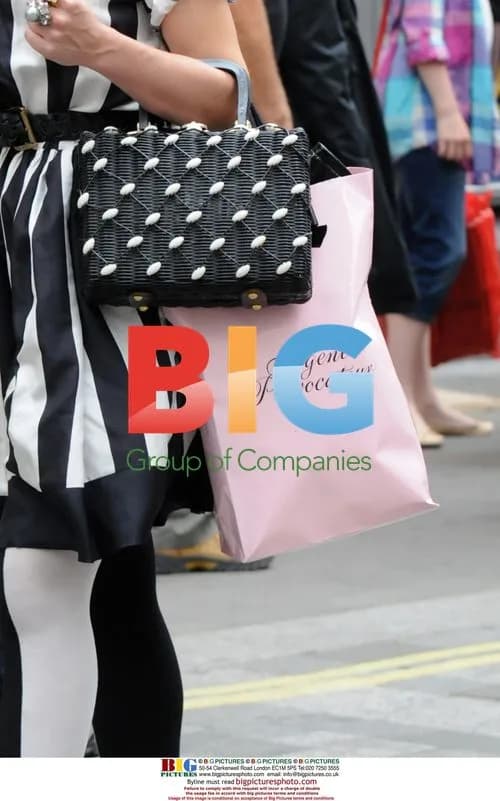 Paloma Faith Shopping in London