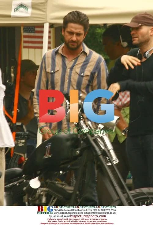 Gerard Butler on Movie Set