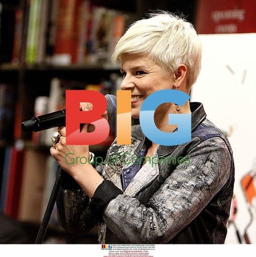 Robyn Performs at CD Signing in NYC
