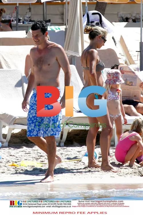Tim Henman at the Beach with Family