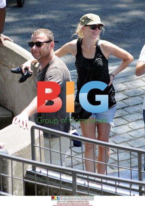 Naomi Watts & Liev Schreiber Family Day Out