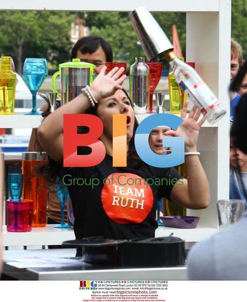 Celebrities Cocktail Juggle Competition