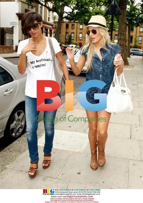 Frankie Sandford and Mollie King of The Saturdays