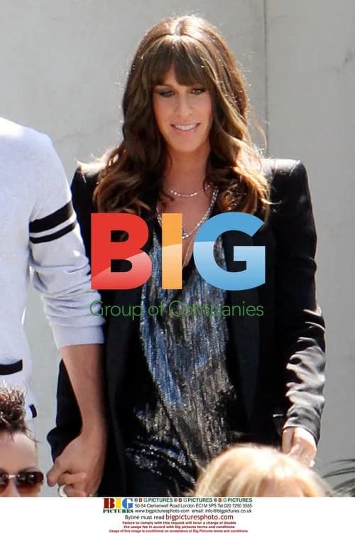 Pregnant Alanis Morissette Leaves "Chelsea Handler" Show