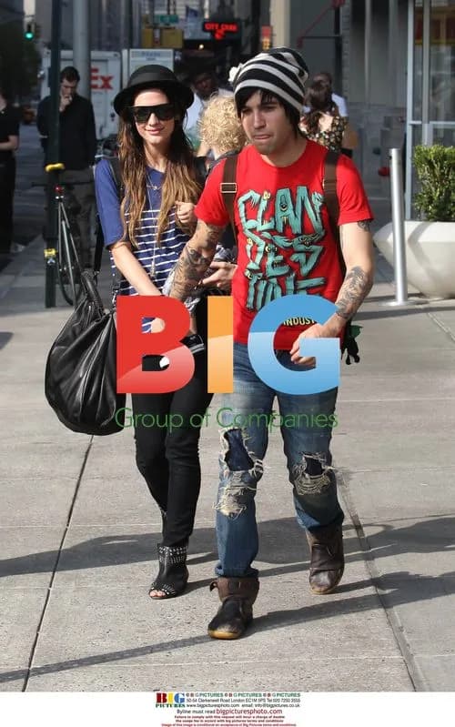 Ashlee Simpson, Pete Wentz with son Bronx