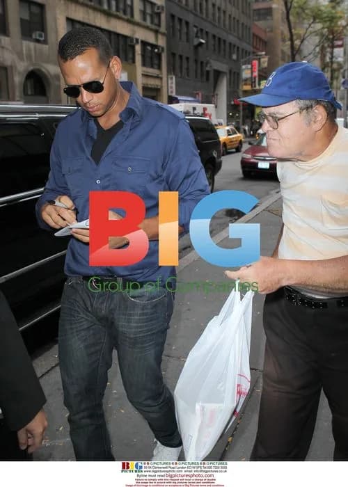 A-Rod Signs Autographs Before TV Appearance