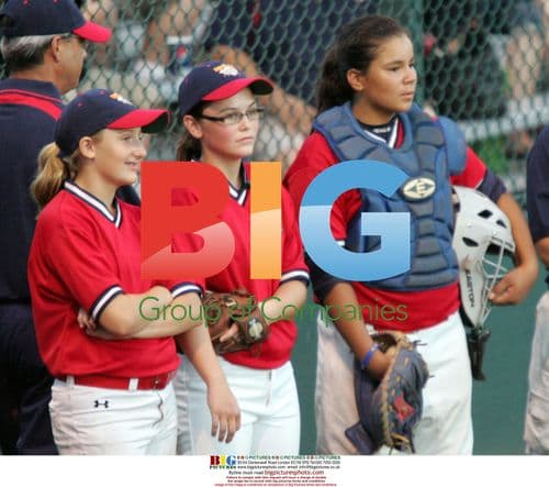 Hall of Fame honors young pitcher Chelsea Baker