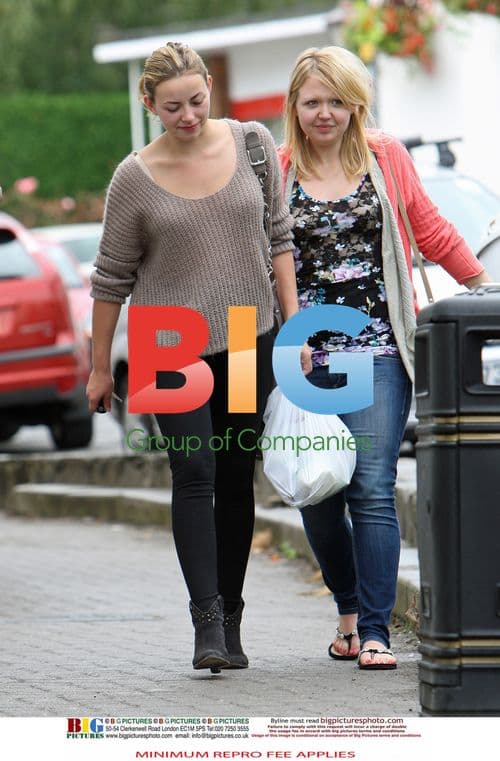 Charlotte Church Shops Locally