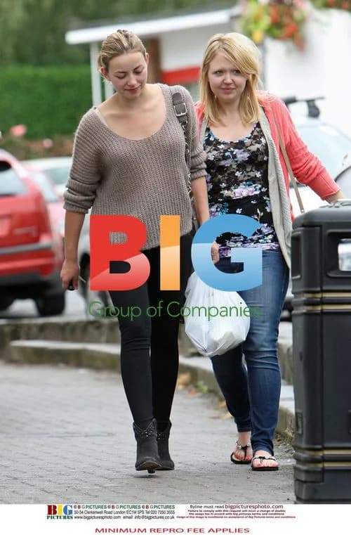 Charlotte Church Shops Locally