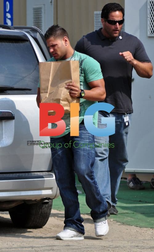 Pauly D and Ronnie Ortiz-Magro on Boardwalk