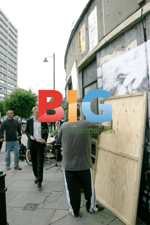 Police Evict Artists and Squatters from Foundry in East London