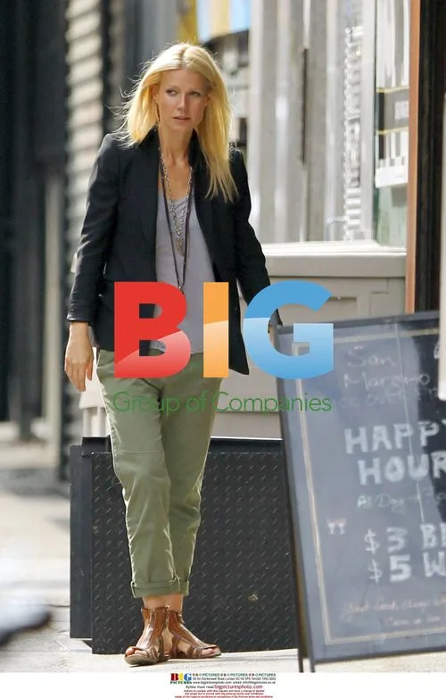 Gwyneth Paltrow on New York Film Set