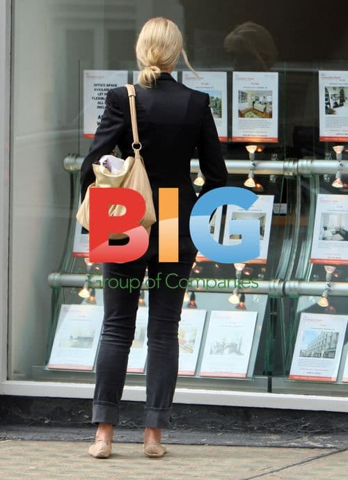 Joely Richardson strolling in West London